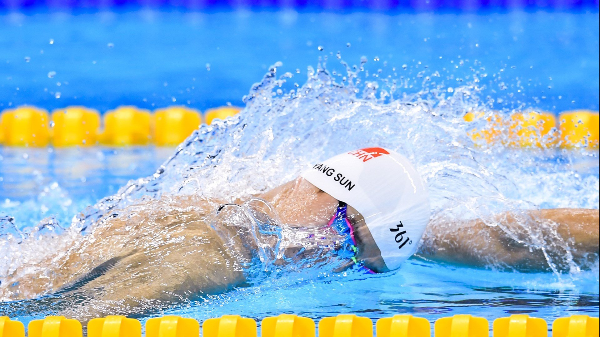 中国队成功晋级亚洲杯 再掀足球热潮，中国 足球 亚洲杯